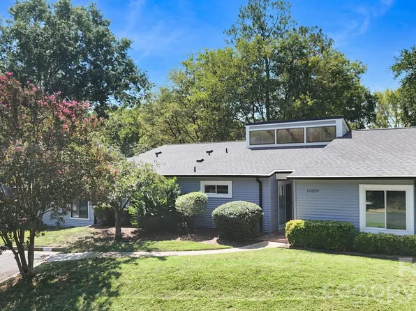 11529 Turn Stone Ct, Charlotte, NC 28226