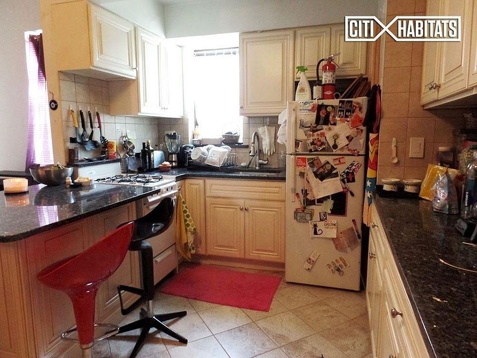 1st image of 102 W 74th St APT 4C