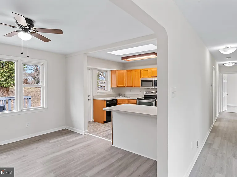 4502 Henderson Rd — Photo 13