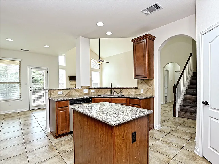 4705 Pyrenees Pass — Photo 4