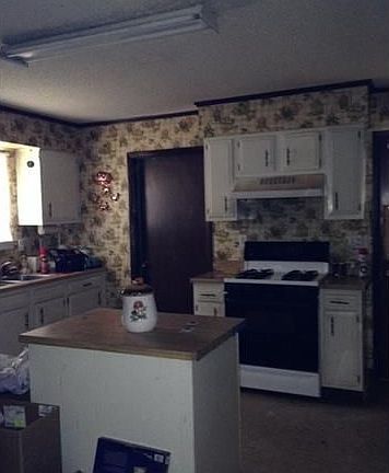 2nd image of 1010 Marigny Ave