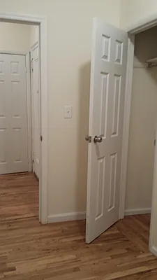 Rented by Camhi NYC Realty Inc | media 16