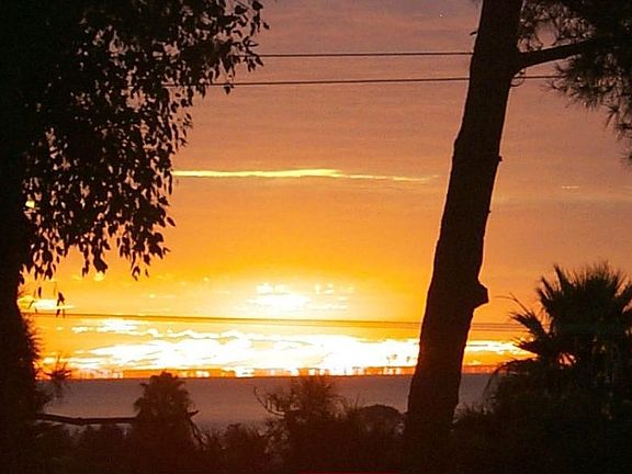 Breathtaking Sunset Panning South