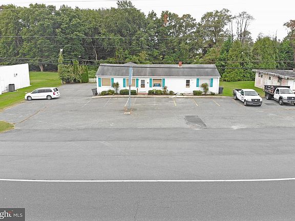 3rd image of 282 N Rehoboth Blvd