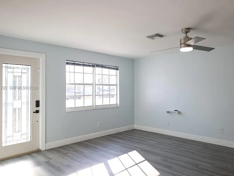 1206 SE 23rd Pl — Photo 7