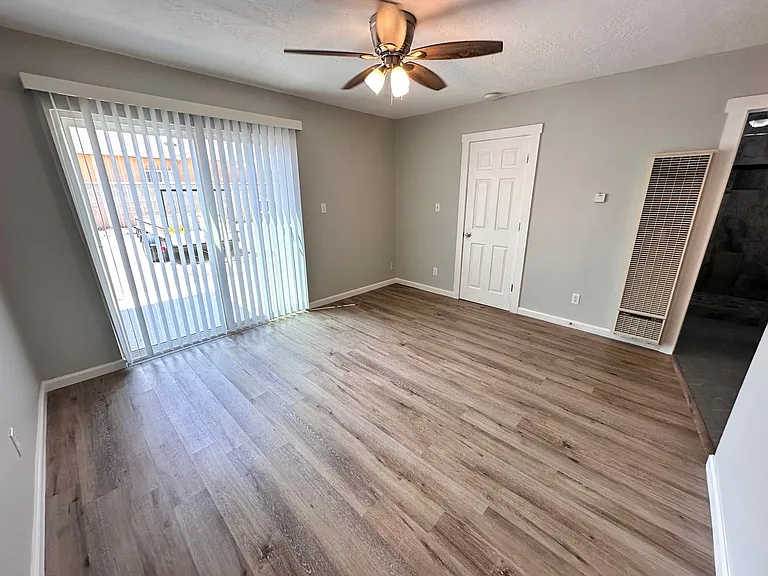 2120 La Veta Dr NE — Photo 19