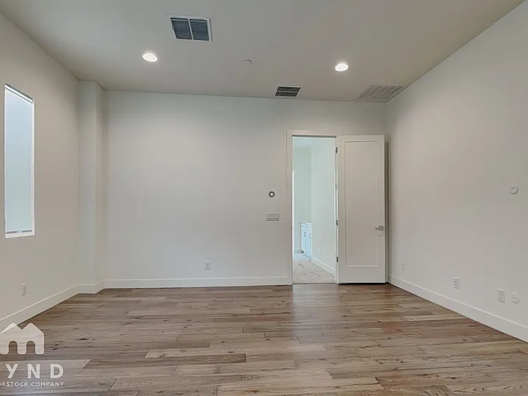 6807 E Orion Dr — Photo 9