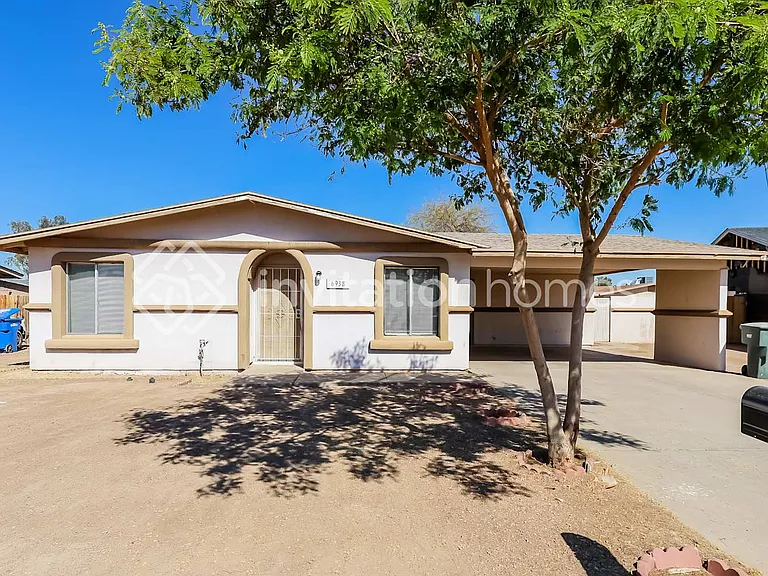 6938 W Haven Ave — Photo 1