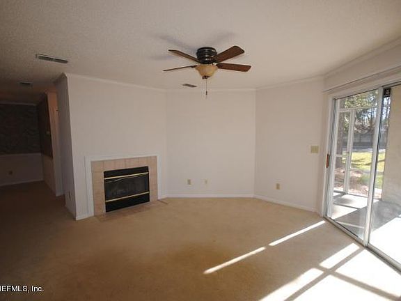 4th image of 100 Ironwood Dr Unit 112