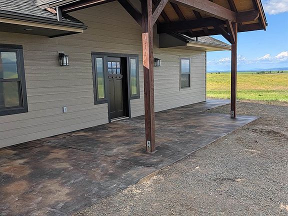 4th image of 215 Angus Ranch Rd