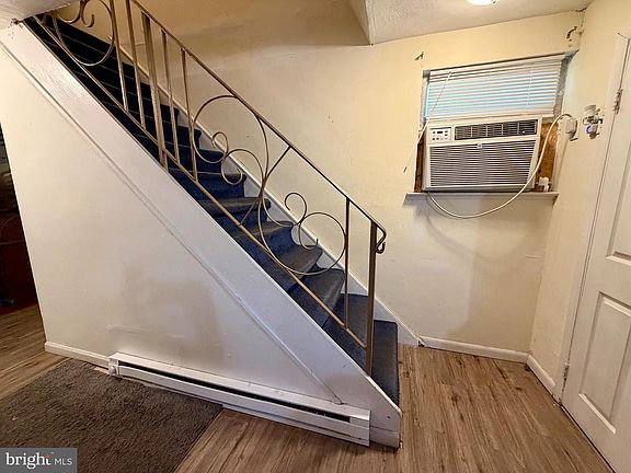 5th image of 811 Lansdowne Ave