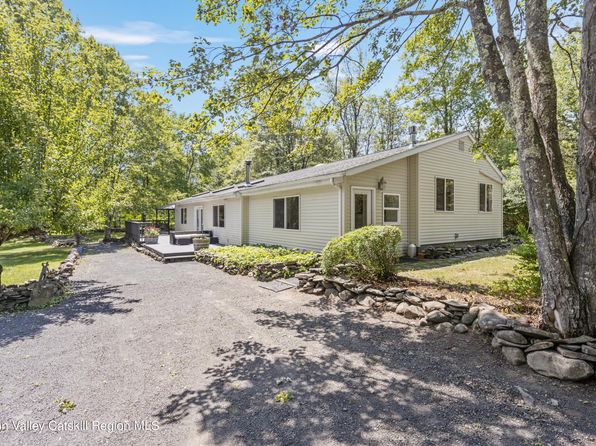 712 Queens Highway, Accord, NY 12404