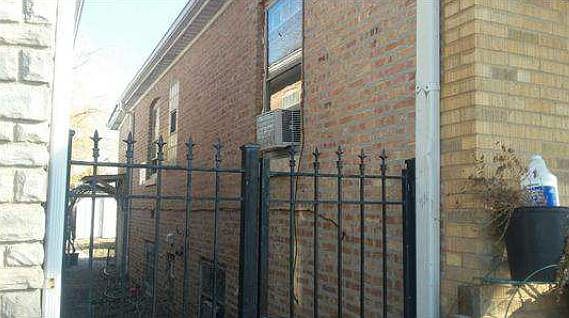 3rd image of 2555 N Newland Ave