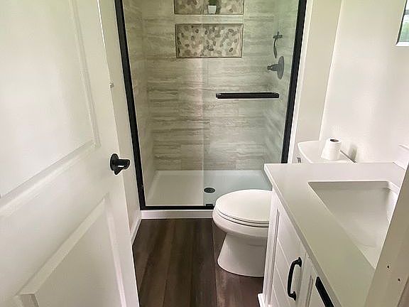 5th image of 3711 Heathwood Dr