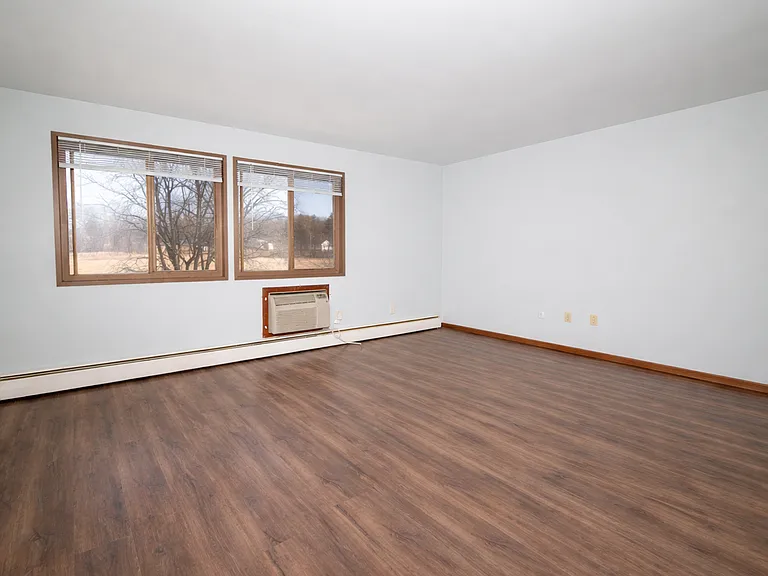 Liberty Valley Apartments — Photo 7