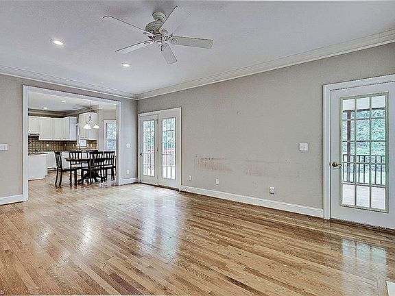 5th image of 7000 Polo Farms Dr