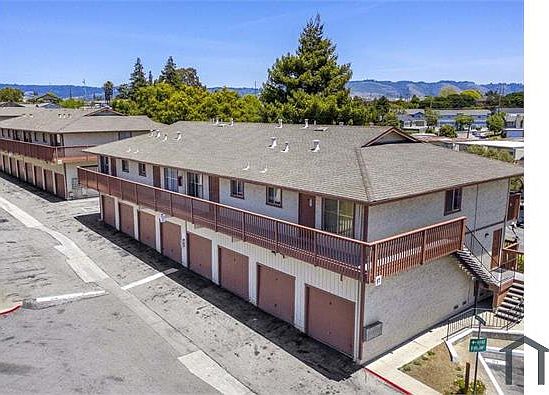 4th image of 31 Lassen Way #17F