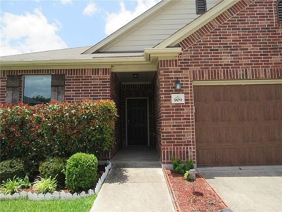 2nd image of 909 Strickling Dr