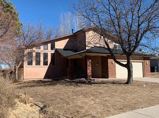 9 Sandcastle Ct, Pueblo, CO 81001
