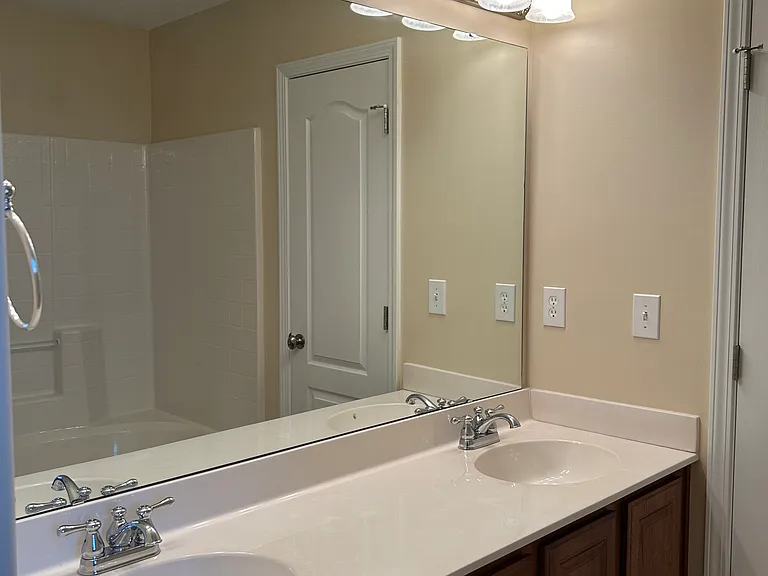 2444 Glyncastle Way — Photo 27