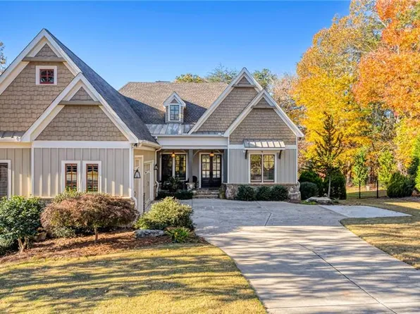 4484 Longmead Rd, Flowery Branch, GA 30542