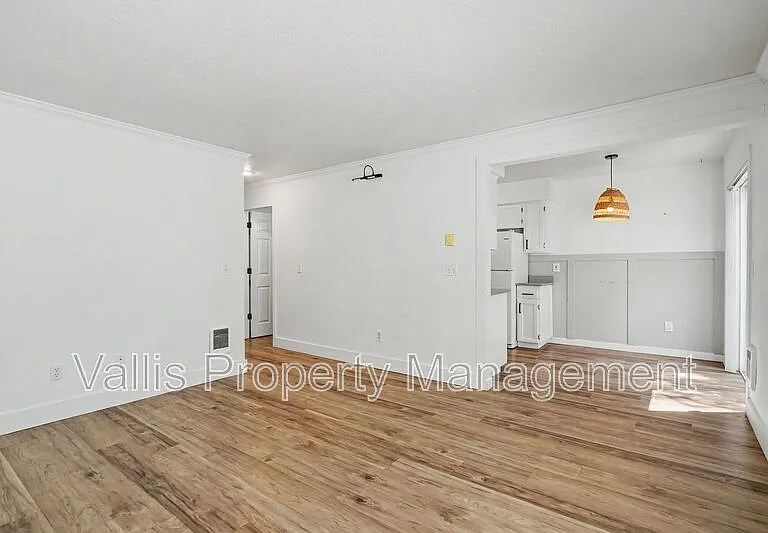 5260 Springcrest Dr S — Photo 10