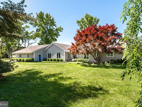 2nd image of 5728 Pirates Cove Rd