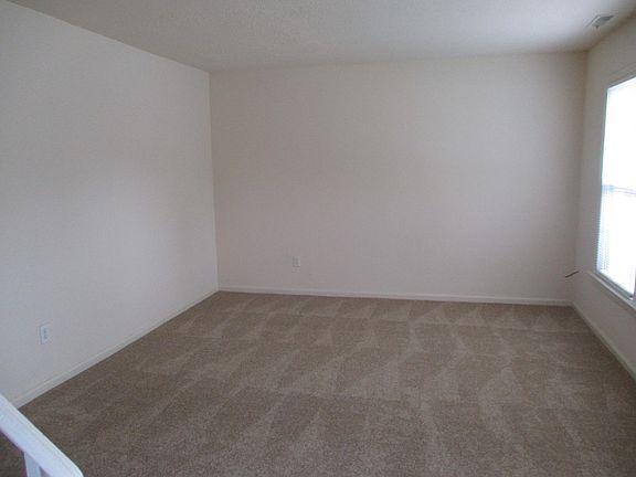 4th image of 3300 Weeping Willow Ln