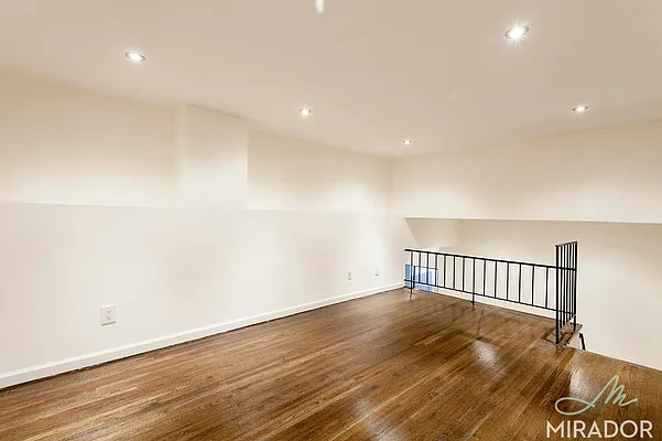 Rented by Mirador Real Estate | media 3