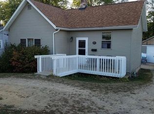 1303 W 6th St, Dixon, IL 61021