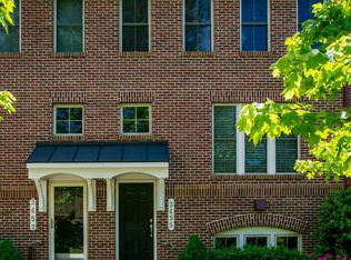 3455 Kemper Rd, Arlington, VA 22206