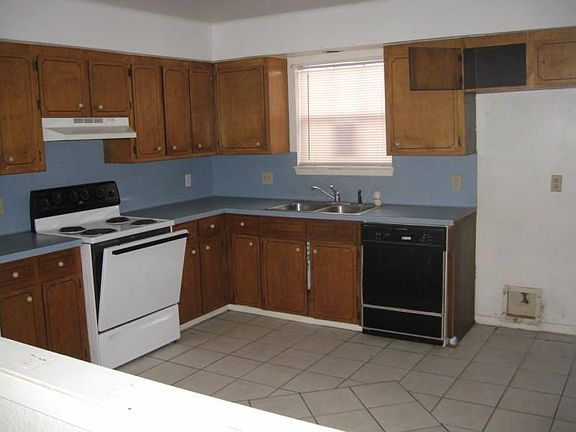 5th image of 3006 Latour Pl