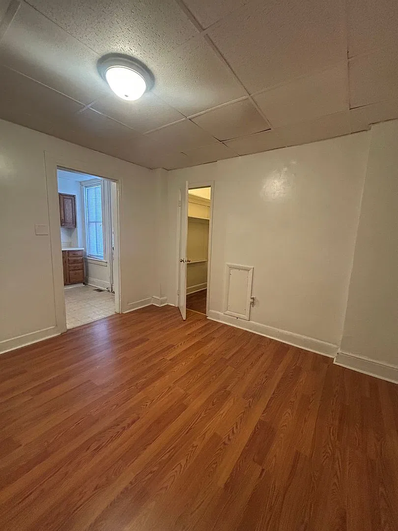 727 Linden Ave — Photo 4