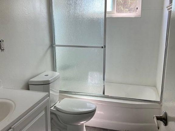 3rd image of 9210 E Somerset Blvd