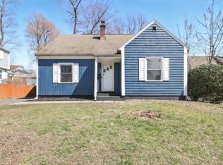 207 Euclid Ave, Springfield, MA 01108