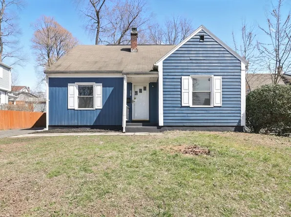 207 Euclid Ave, Springfield, MA 01108