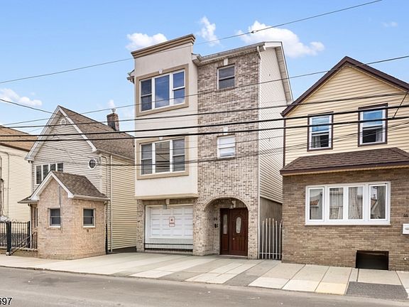 4th image of 46 Barbara St