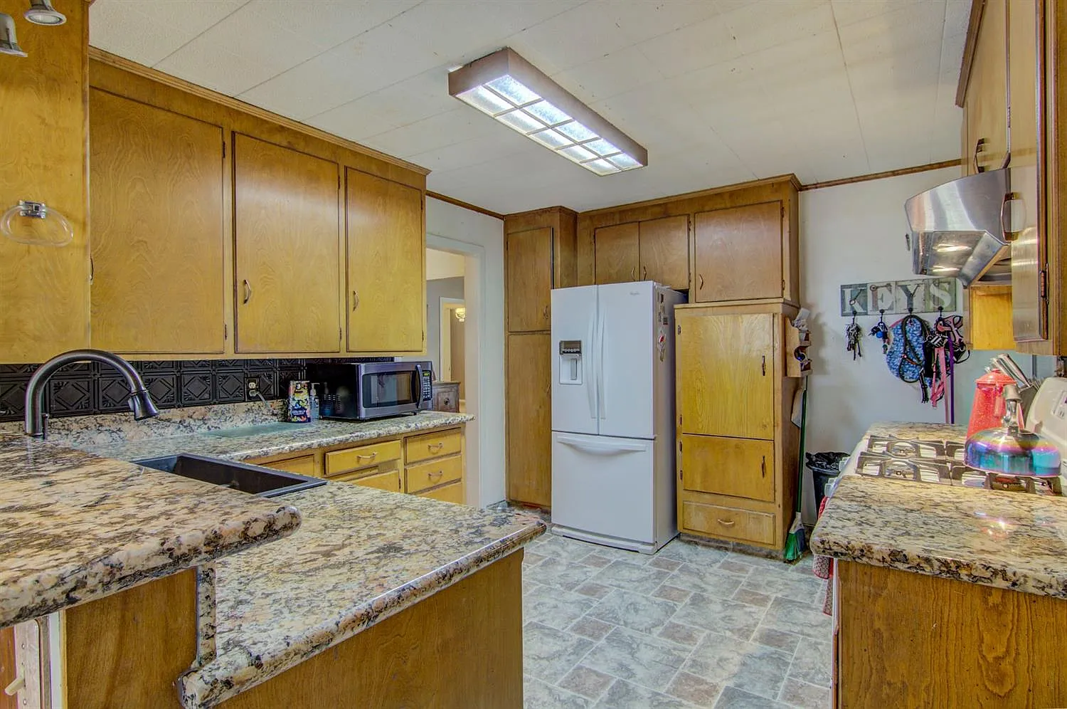7555 Twin Oaks Ave photo 1