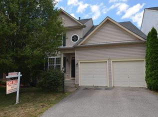 1746 Ann Scarlet Ct, Woodbridge, VA 22191