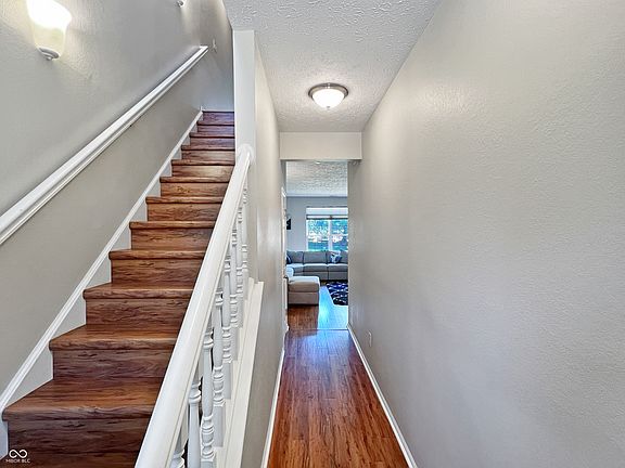 4th image of 2428 Boyer Ln