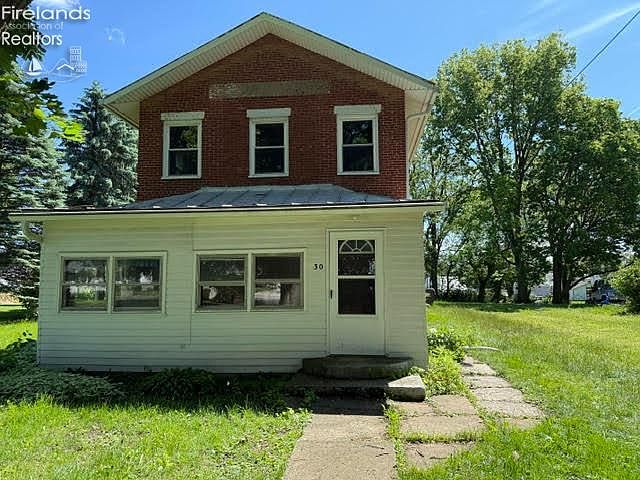 2nd image of 30 Ridge St S