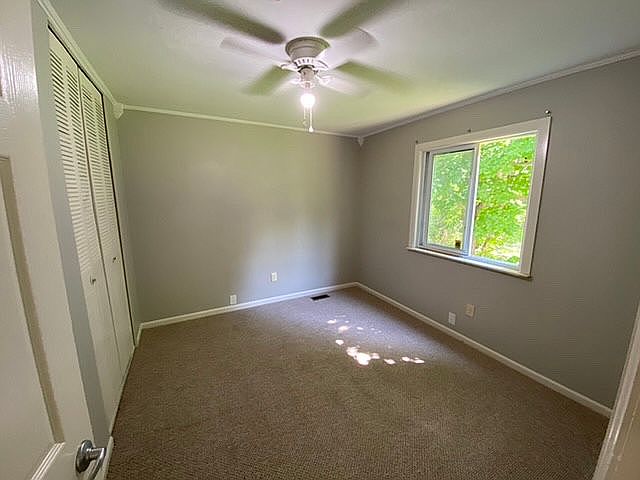 1st image of 555 Harvey Ave