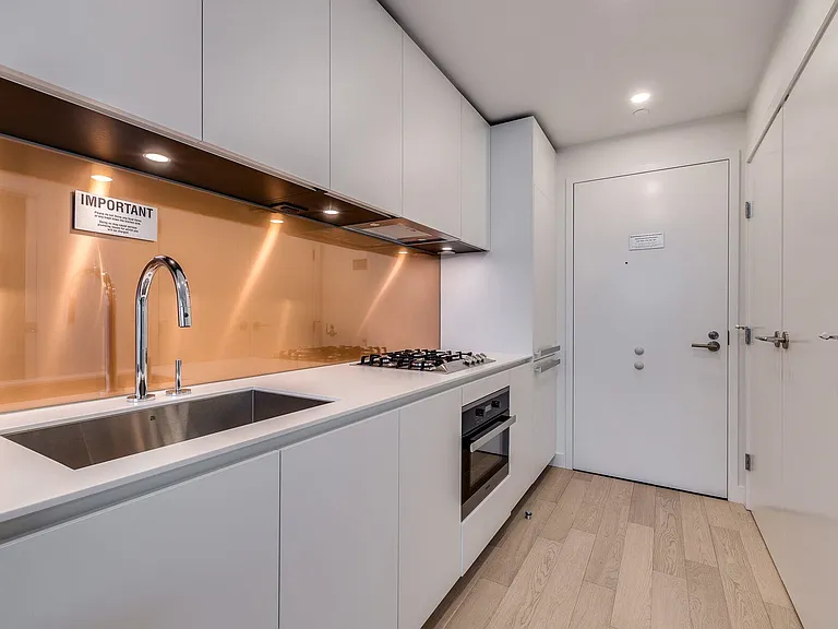 1480 Howe St #3608 — Photo 7