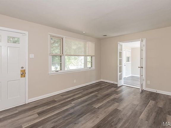 5th image of 10253 Imperial Dr