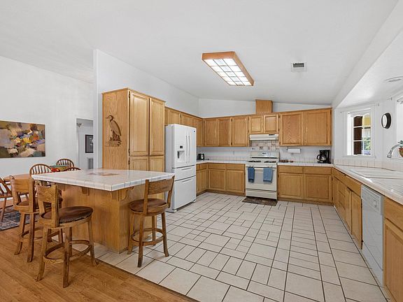 Kitchen and eating area.