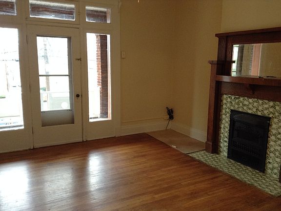 2nd image of 3238 Bishop St APT 2