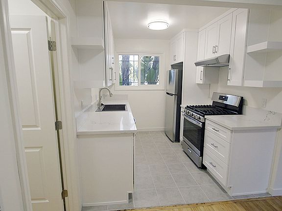 5th image of 3375 Manning Ave APT 9
