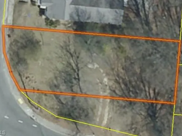 925 Hackett St, Greensboro, NC 27401