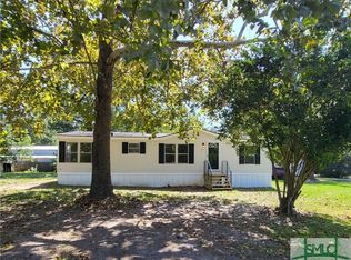 201 Schuman Dr, Bloomingdale, GA 31302