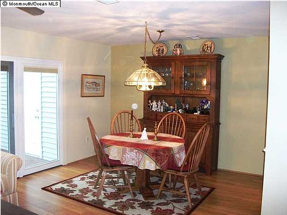 5th image of 58 Redwood Dr